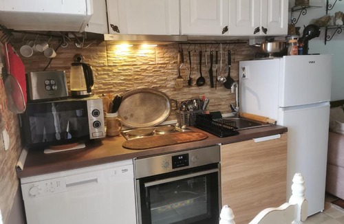 Rezevici Apartment | Stone house Djakonovic STAN NA DAN