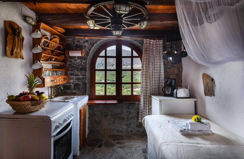 Mavrikiano House | Stone House Erato Private Pool Scenic Cretan Views