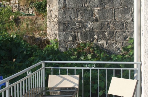 Lepetane House | Stone House - Sea View - Apartment Anka