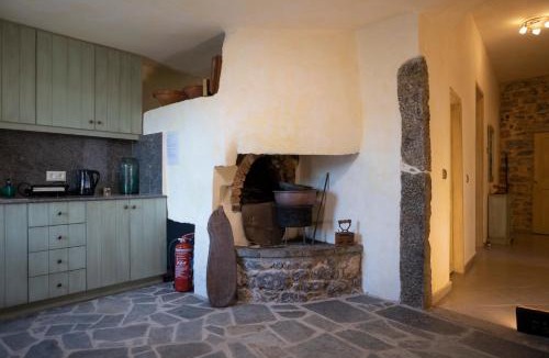 Olympi Apartment | Stone Famous Sporting Event Lodges - Chios Cozy Hideaways