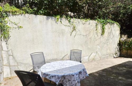 Orahovac Apartment | Stone Retreat - 1 min to the Sea