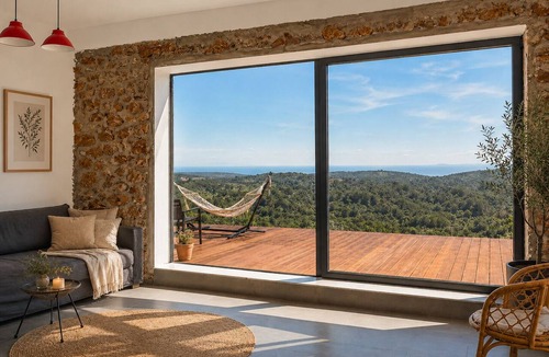 Klinci House | Stone Rose – Private Living. 3 Apartments & 5 Glamping Tents in Rose, Luštica