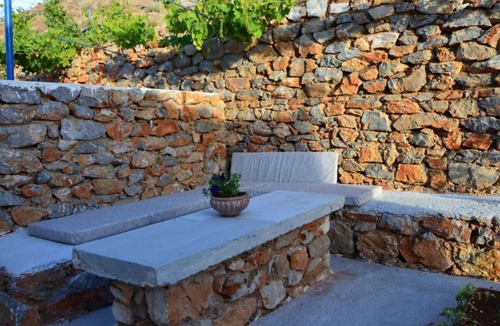 Filaki Villa | Stone Villa I in Petres