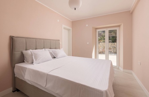 Pelinovo Villa | Stone villa