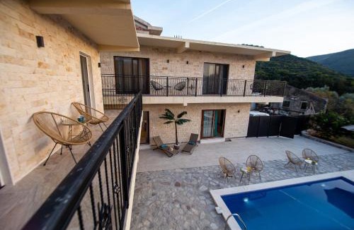 Seoca Apartment | Stone Villa with pool Montenegro Star