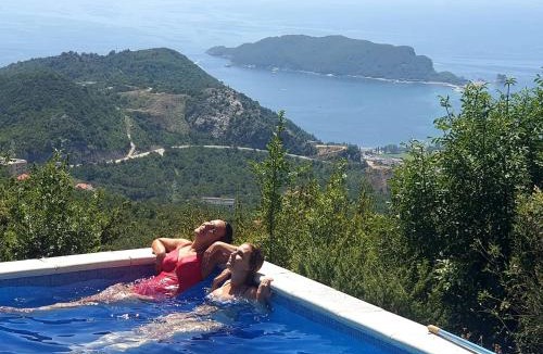 Lapcici Apartment | Stonehouse Mimi
