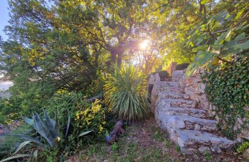 Lapcici Apartment | Stonehouse Mimi