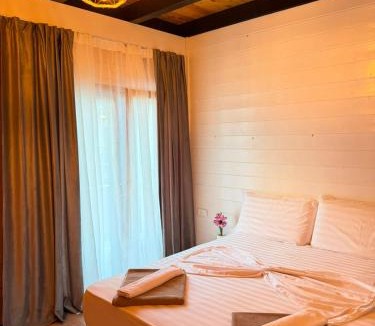 Theth Hotel | Streha e Bjeshkeve