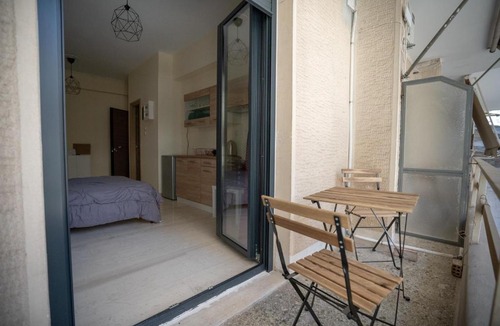 Vyronas Apartment | Studio Ag Ioannis m station 1 bed 2 pers by MPS