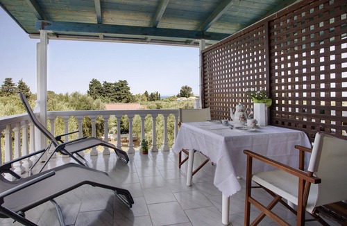 Vasilikos Apartment | Studio Apartment "Areti Orfeas Studio" near Beach with Balcony & Wi-Fi
