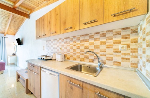 Lakones Apartment | Studio Apartment 'Arianna Deluxe Studio 20' with Sea View, Shared Pool & Wi-Fi