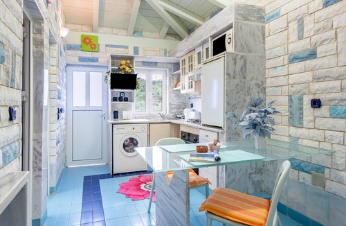 Gaios Apartment | Studio Apartment 'Paco's Resort Standard 3' with Mountain View, Wi-Fi and Air Conditioning