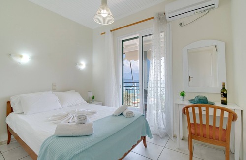 Nikiana House | Studio Apartment 'S8' with Sea View, Wi-Fi and Air Conditioning