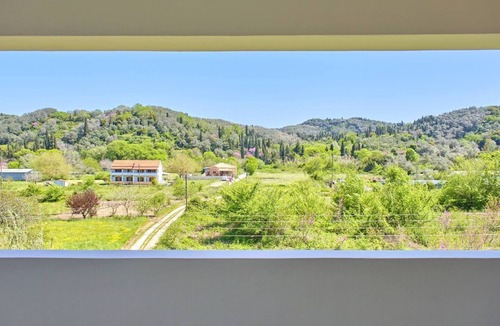 Sidari Apartment | Studio Apartment 'Vintage Resort 17' with Mountain View, Wi-Fi and Air Conditioning