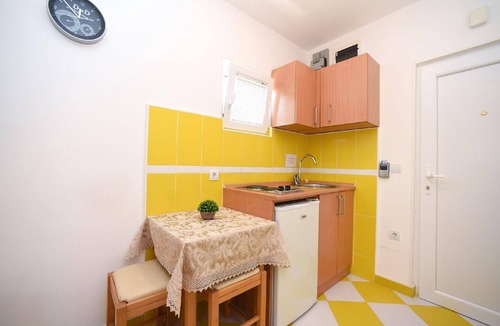 Tomicici Apartment | Studio apartment with balcony