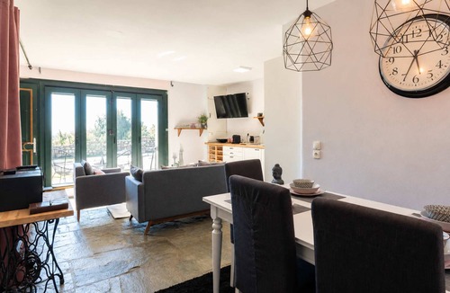 Taxiarkhai House | Studio Aspilon, Pool and Mountain Views near Drama