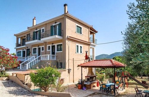 Sami Apartment | Studio "Daratos 5" with Shared Garden & Wi-Fi