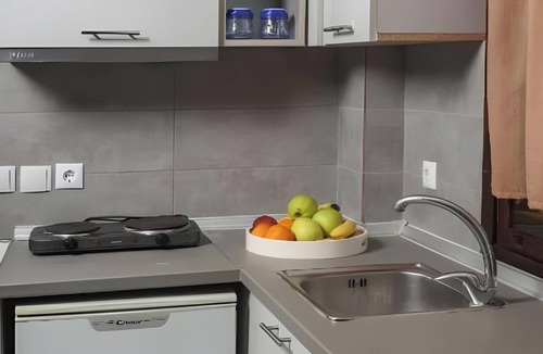 Pefkochori Apartment | Studio “For 2 with Mountain View 5” with Mountain View, Wi-Fi and Air Conditioning
