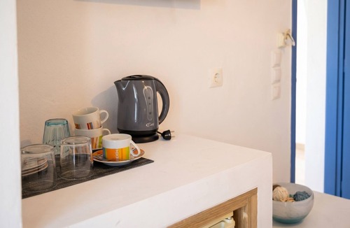 Agios Georgios Apartment | Studio in a Hotel - Stay2 - BlackBeach - Breakfast