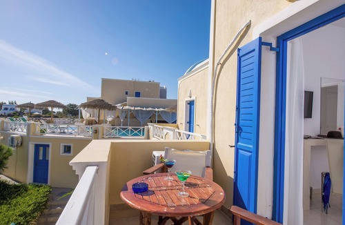 Agios Georgios Apartment | Studio in a Hotel - Stay2 - BlackBeach - Breakfast