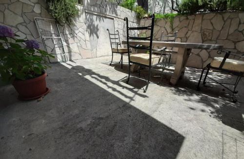 Kotor Apartment | Studio Jeff 1