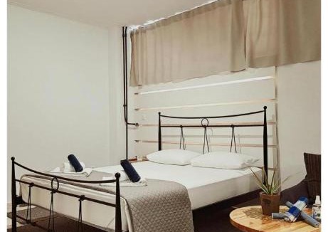 Larissa Apartment | Studio V3st & Parking