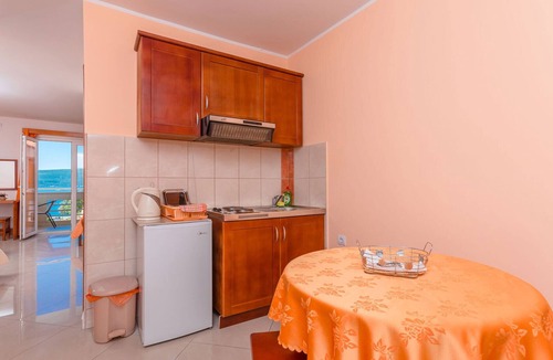 Tomicici Apartment | Studio with a beautiful sea view
