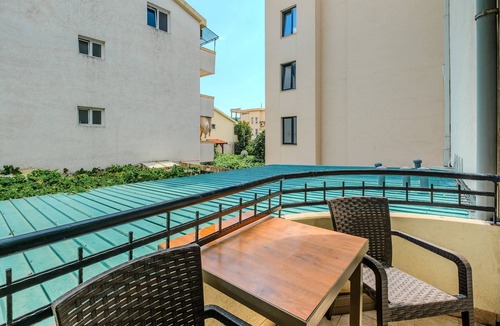 Becici Apartment | Studio with Balcony 4 min to Beach in Budva