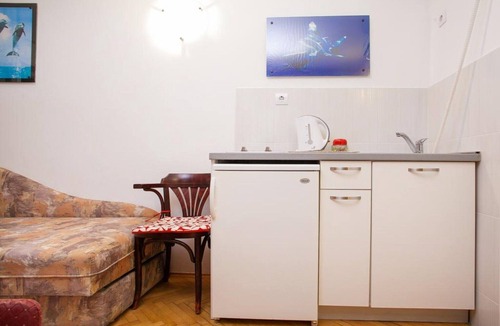 Petrovac Apartment | Studio with External Bathroom 2