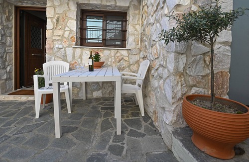 Fourka House | Studio with Garden View