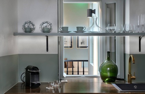 Monastiraki Villa | Stunning Athens Apartment | 1 Bedroom | Apartment Juvia | Athinaidos
