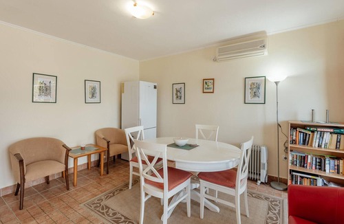 Njivice House | Stunning home in Njivice with WiFi