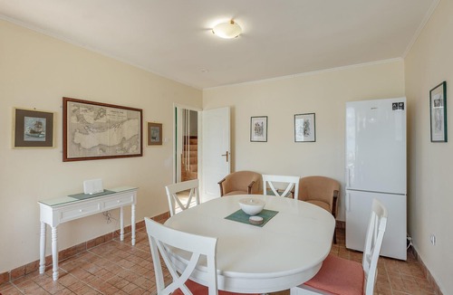 Njivice House | Stunning home in Njivice with WiFi