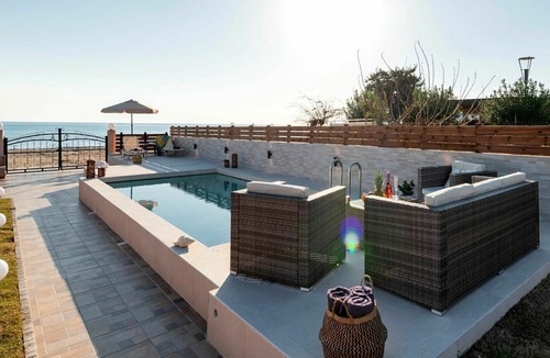 Lardos Villa | Stunning private villa for 10 people with A/C, private pool, WIFI, TV, patio and parking