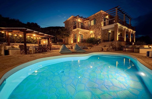 Elation Villa | stunning seaview villa!