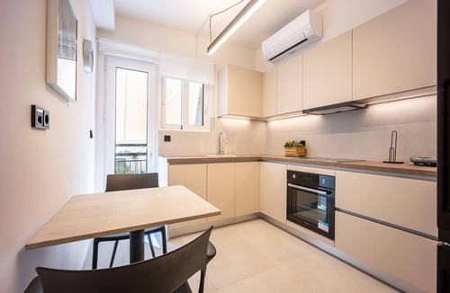 Pangrati Apartment | Stylish 1BR in Pangrati | Balcony & Green View