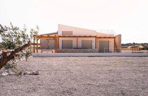 Lahania Villa | Stylish 2-bed Private Villa Vrachos with Pool 2 min from beach!