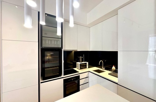 Boreti Apartment | Stylish 2-bedroom sea view apartment in gorgeous Budva!