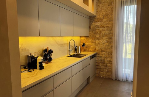 Denovici Villa | Stylish 4BR Villa w/Pool near Porto Novi Beach
