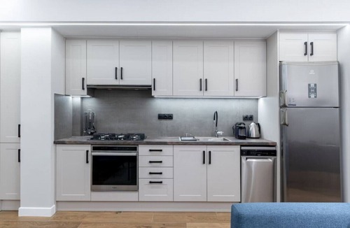 Anafiotika Apartment | Stylish Abode Under Acropolis W/Sunny Courtyard!
