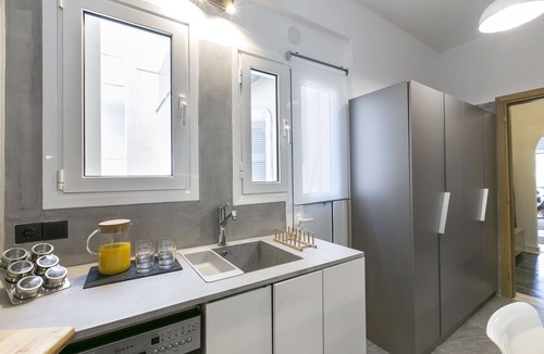 Kinosargous Apartment | Stylish flat overlooking the temple of Zeus