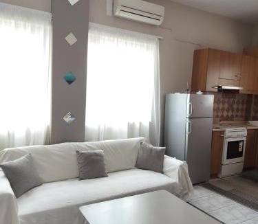 Pyrgos Apartment | Stylish Modern Flat in Pyrgos near Famous Sporting Event