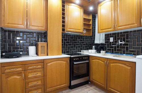 Mousio Apartment | Stylish Renovated 2 Bd Apt in Exarcheia