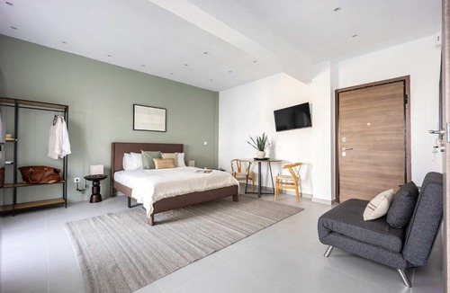 Pangrati Apartment | Stylish Studio Pangrati l Balcony l No Elevator