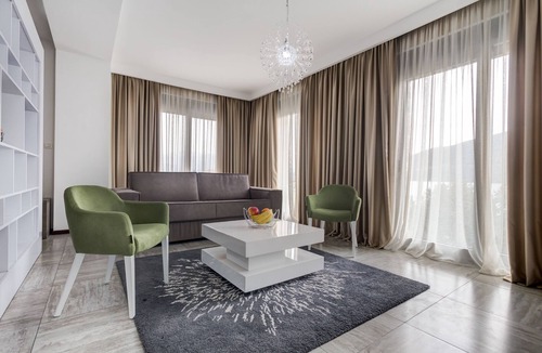 Denovici Apartment | Stylish Studio with Balcony & Sea View