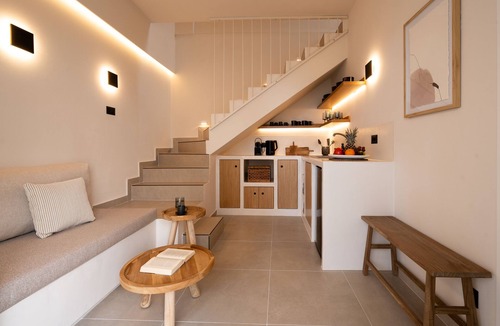 Santorini Villa | Sugarwhite Suites
