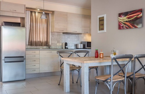 Karavomylos Apartment | Suite Tangerine - Meliti