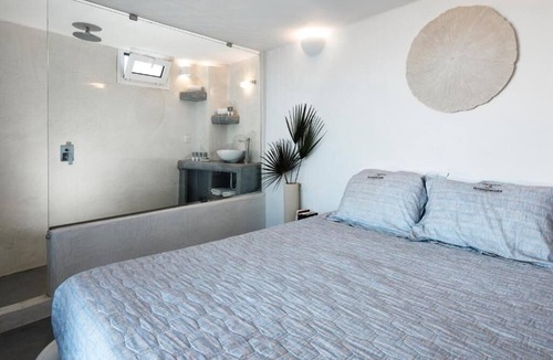 Santorini Hotel | Suites of the Gods Cave Spa Hotel