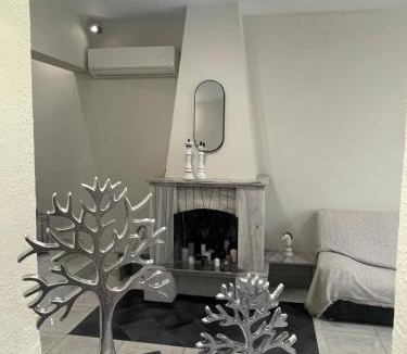 Petaloudes Apartment | Summer Diamond
