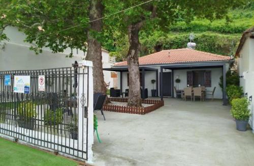 Zagora-Mouresi House | Summer House by the Sea